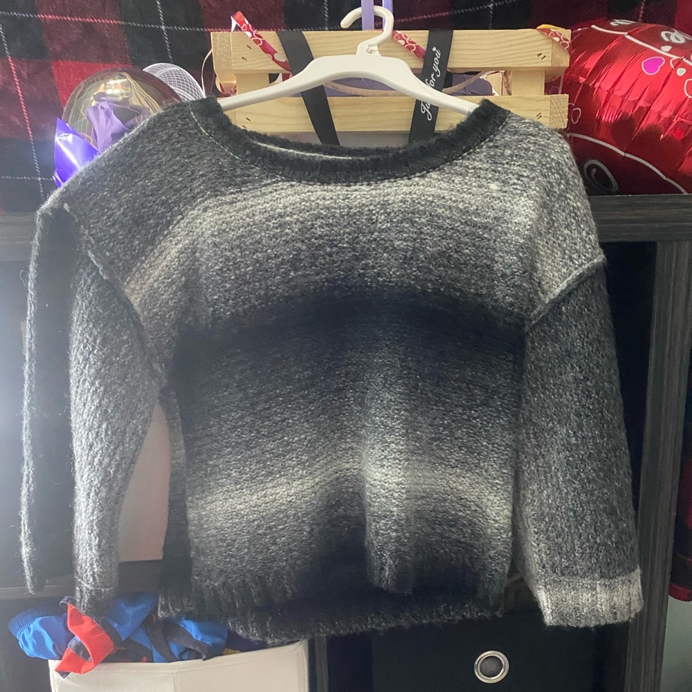 Girls sweater